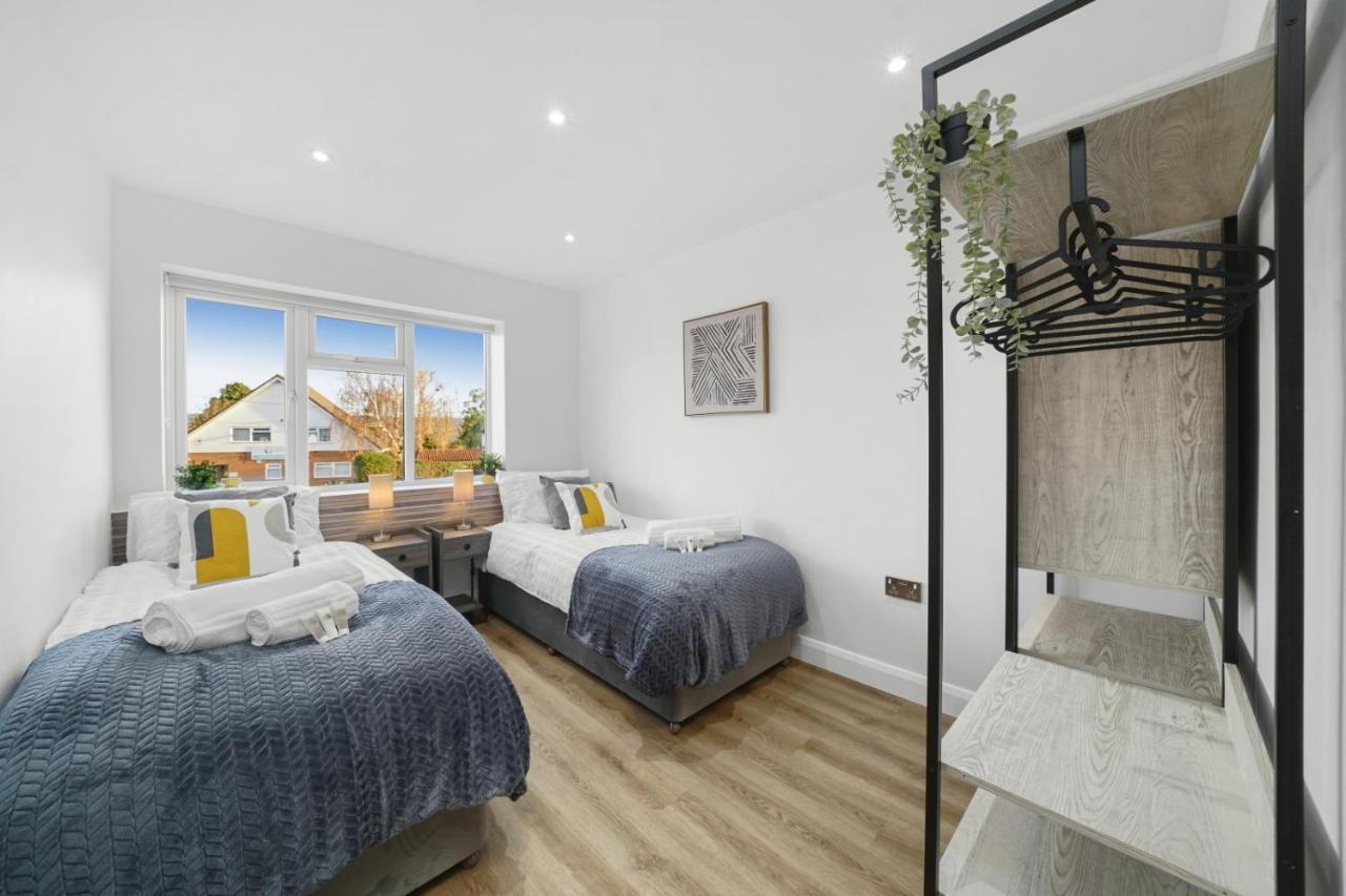 Holiday home Modern In Sleeps 5 With Free Parking Maidstone