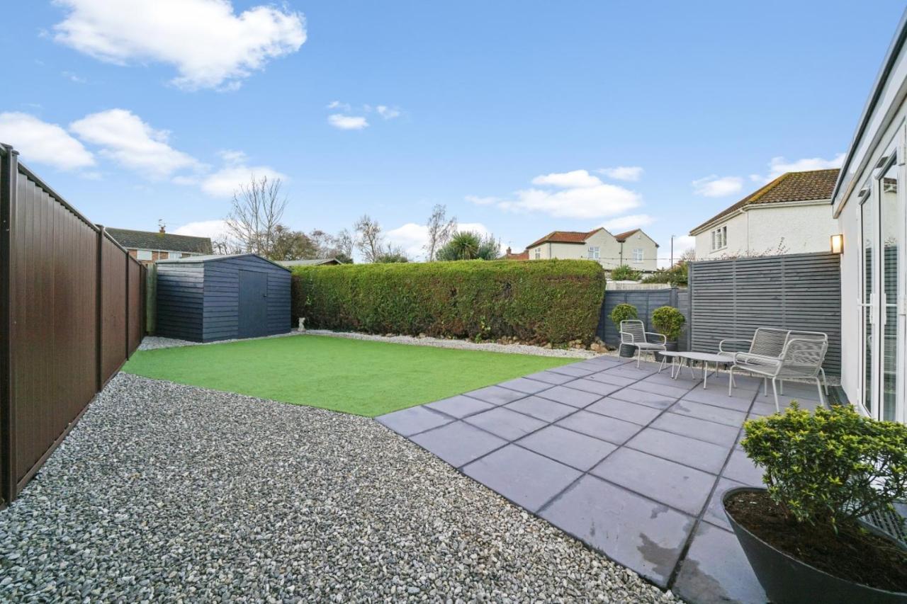 Modern In Sleeps 5 With Free Parking